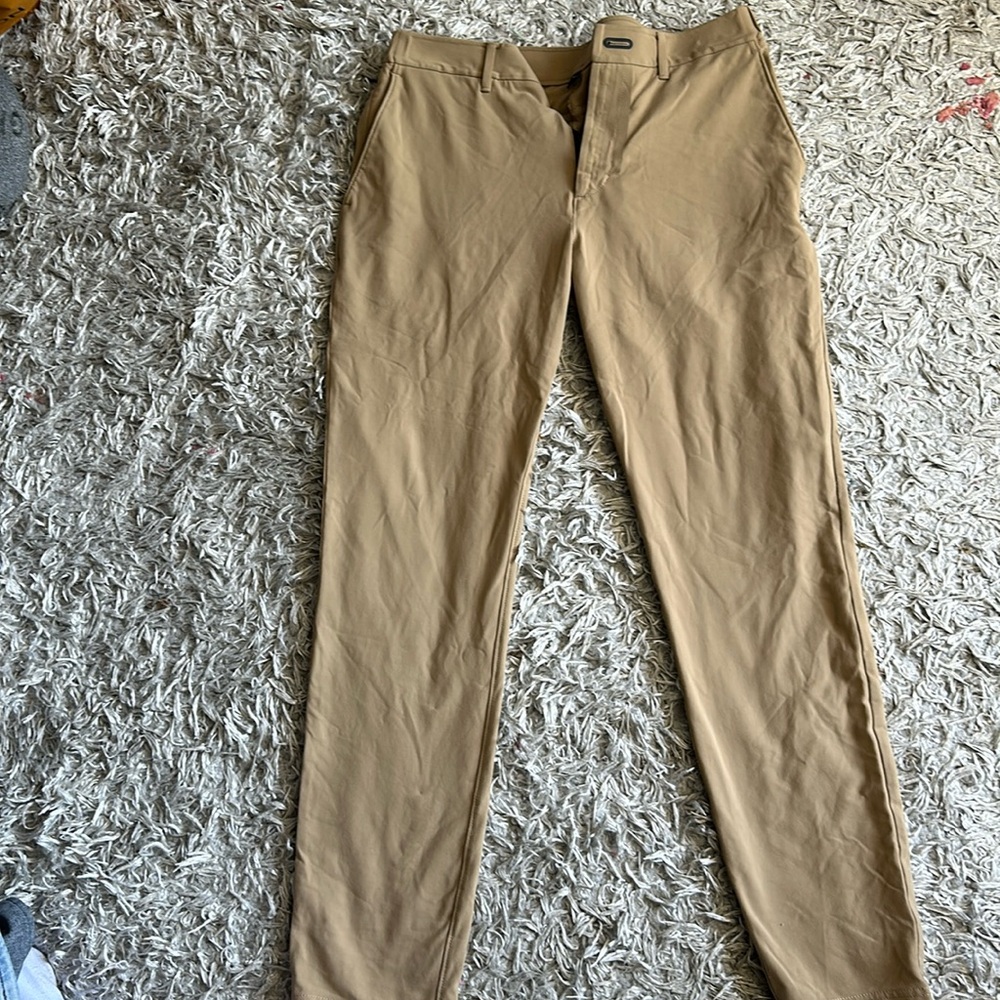 Public Rec all day pants. 32/32. Super soft. Logo on back pocket came off.